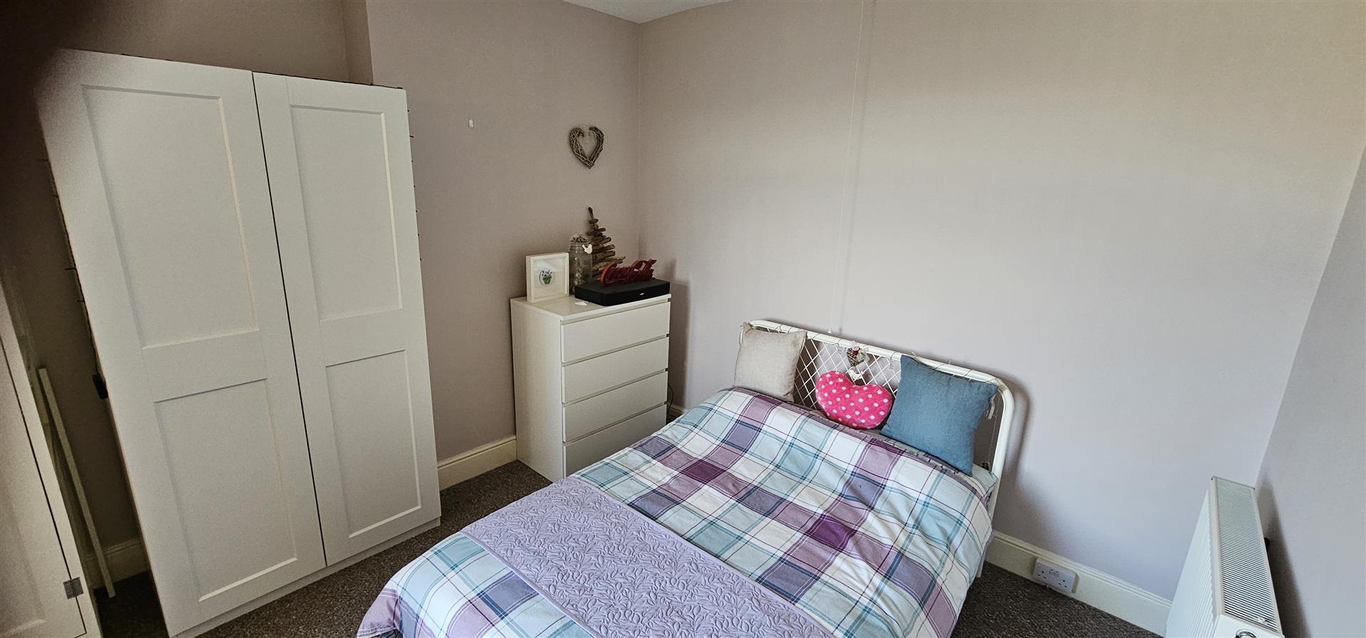 Armine Road, Fforestfach, Swansea, SA5 8DD